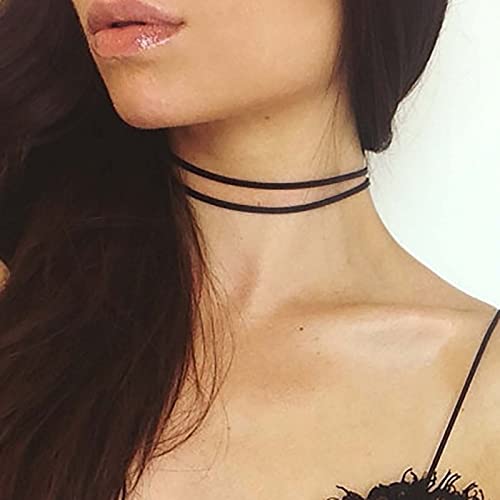 TseenYi Leder Choker Halskette Schichtung Samt Wildleder Halskette Mehrlagige Leder Samt Schlüsselbein Halskette Punk Kurze Samt Choker Kette Schmuck Für Frauen Und Mädchen (schwarz)